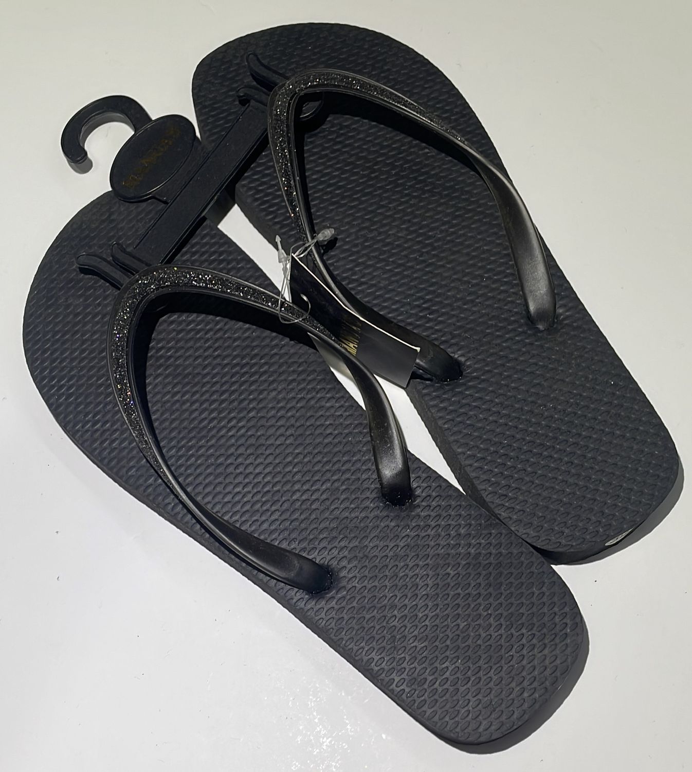 ASSORTED CLRD SLIPPERS