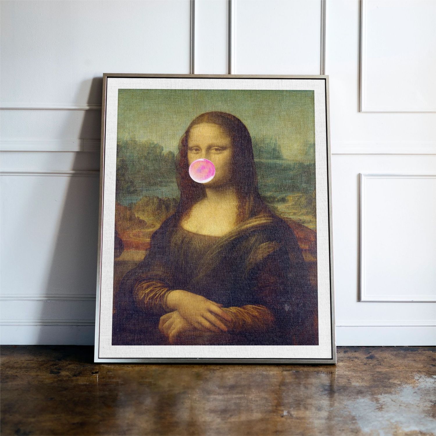Mona Lisa blowing Bubblegum