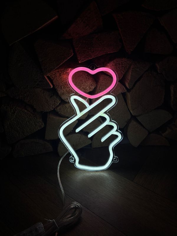 Korean Finger Heart