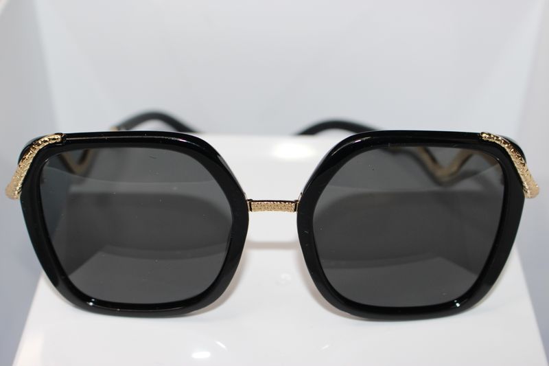 Black and Gold Oversized Sunglasses