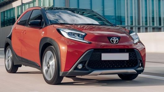 Kit sensori di parcheggio anteriori compatibili Toyota Aygo 2026> Kit sensori di parcheggio anteriori compatibili Toyota Aygo 2026>