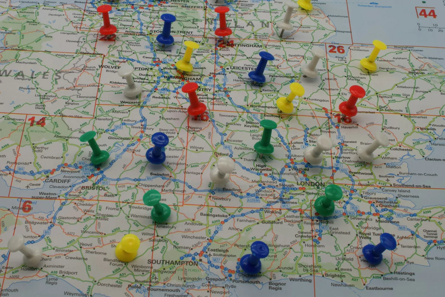 Map with pins in it to show a people tracing service working