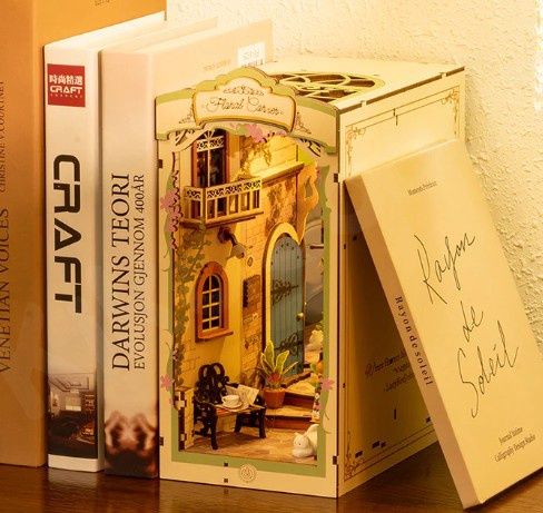 Rolife: Book Nook &amp; Wonderland - Floral Corner