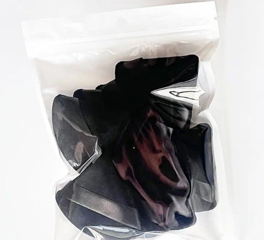 Black Puff - Pack of 4