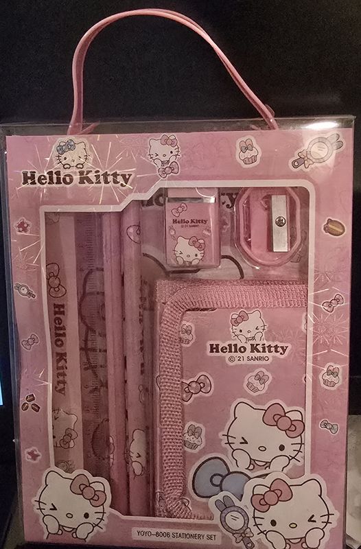 Hello Kitty Stationary Set