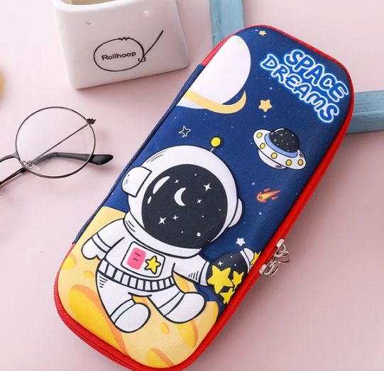 Cartoon Pencil Case, Character: Squatting Spaceman