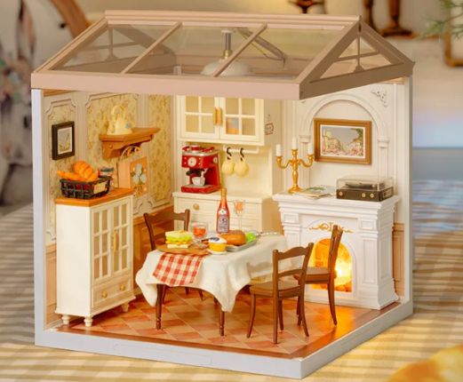 Rolife: Super Creator DIY Miniature House - Warm Dining Room