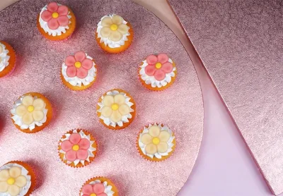 Cake board