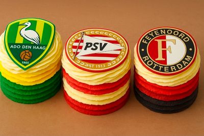 Bento Cake Voetbalclub – Mini-taart in jouw teamkleuren!