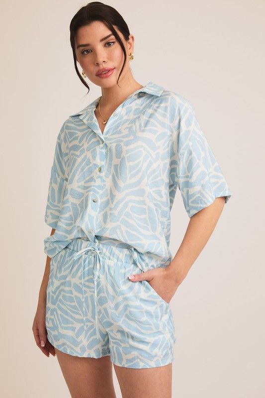 S/S Abstract Prt Button Shirt