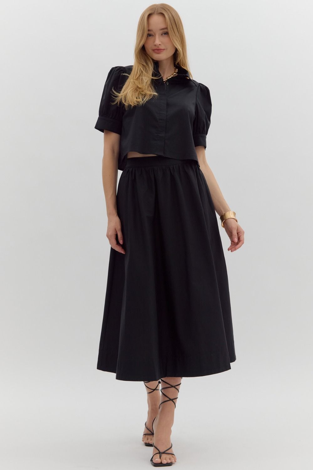 S/S Cuff Band Button Closure Top