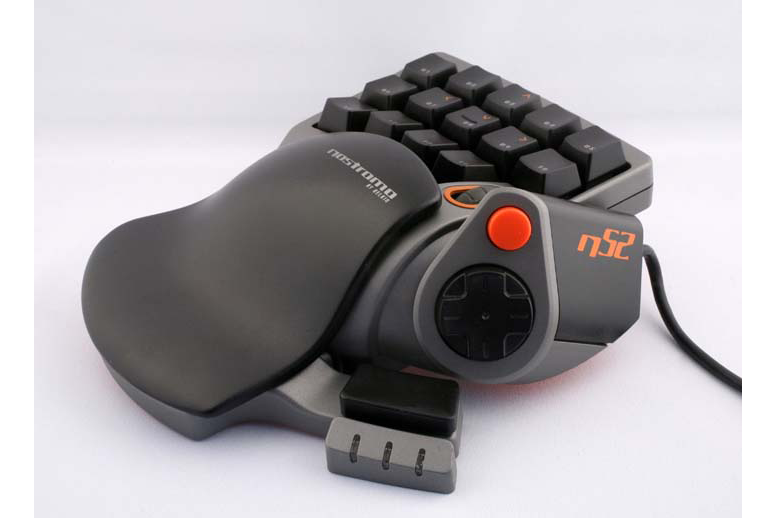 Vendo Teclado USB Nostromo Speedpad N52 Rueda de jugador probado Belkin Gamepad F 8 gfpc. / Precio: US$ 30.00