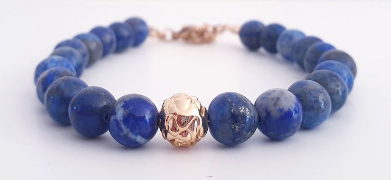 Lapis lazuli armband met vergulde kraal
