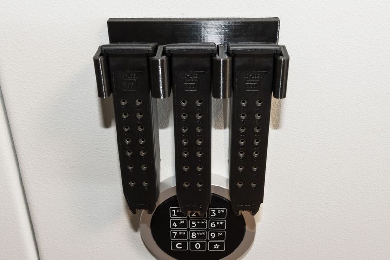 Glock Magazinhalter magnetisch - Passgenaue Ordnung im Waffenschrank