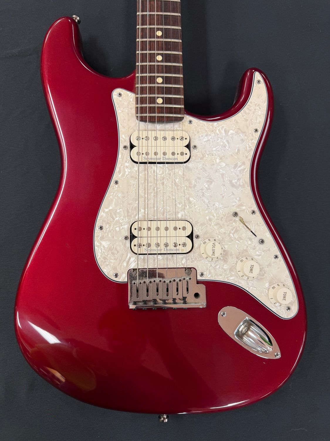 Fender Big Apple Stratocaster — Candy Apple Red • Dual Seymour Duncan Humbuckers •