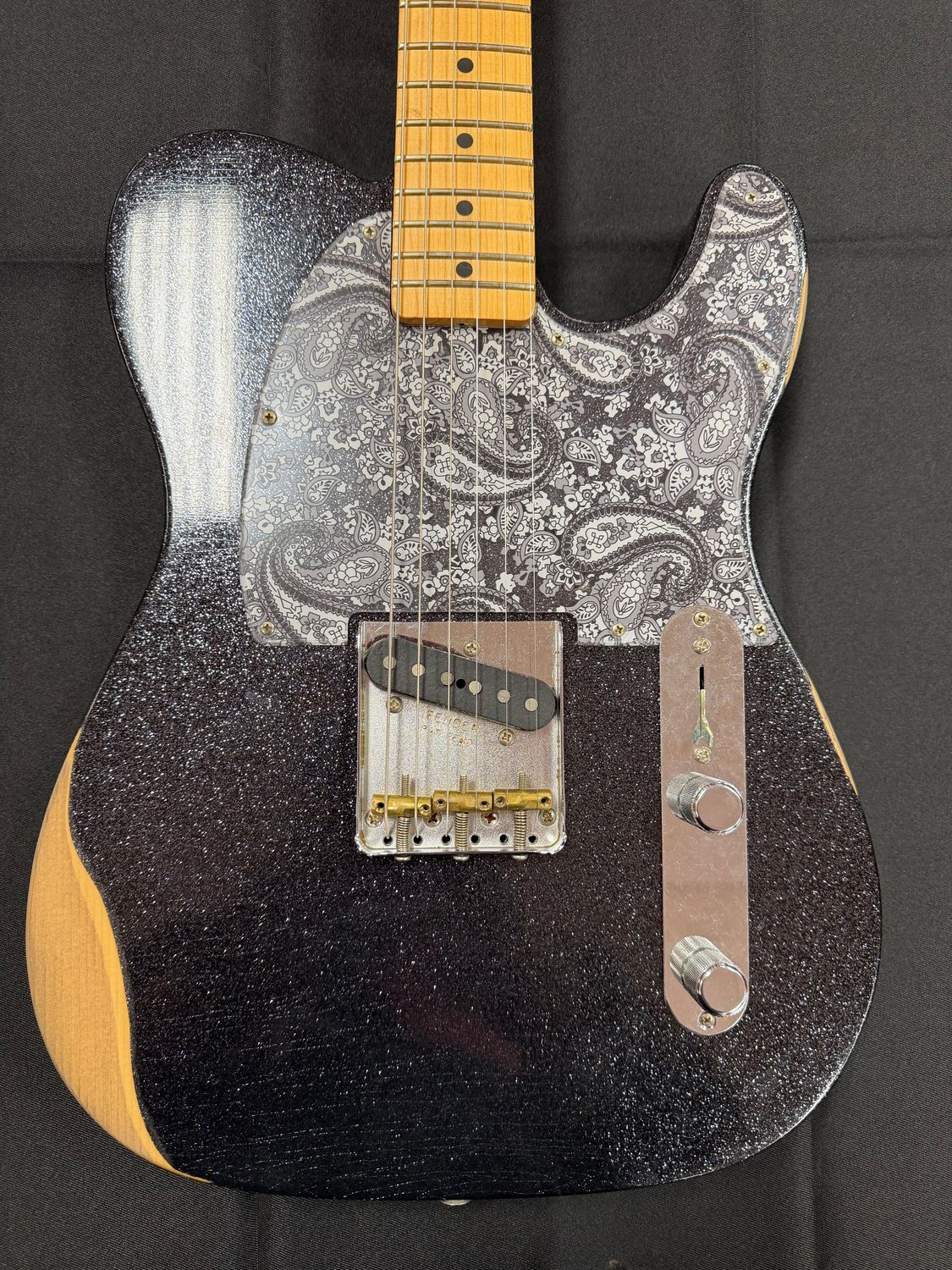 Fender Brad Paisley Esquire – Black Sparkle Road Worn (USED)