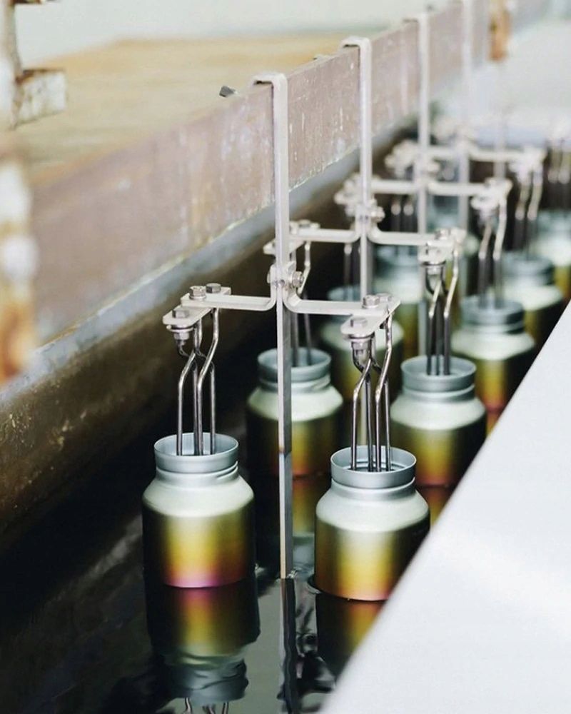 Butelka tytanowa turystyczna SNOW PEAK Aurora 800 ml Rainbow japońska