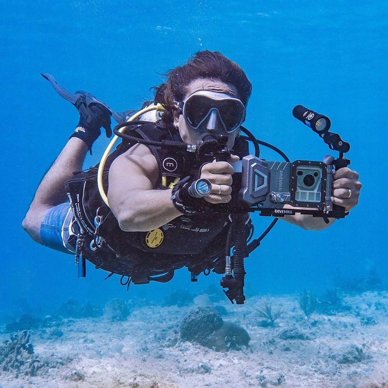 PODSTAWA REGULOWANA Z PODWÓJNYM UCHWYTEM DIVEVOLK SeaTouch 4 Max