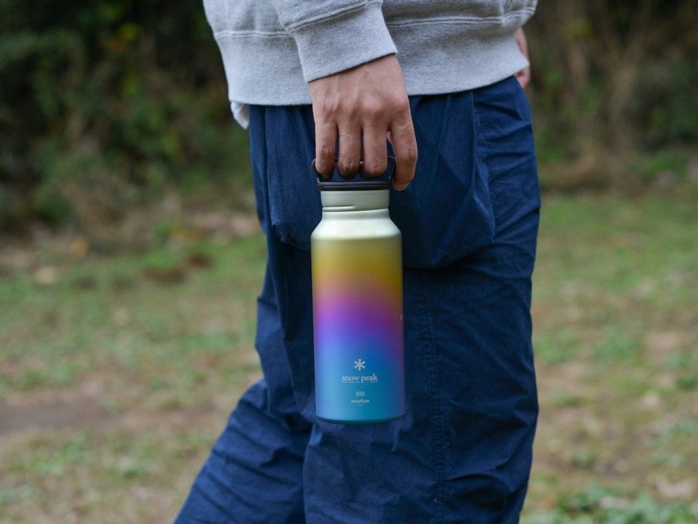 Butelka tytanowa turystyczna SNOW PEAK Aurora 800 ml Rainbow japońska