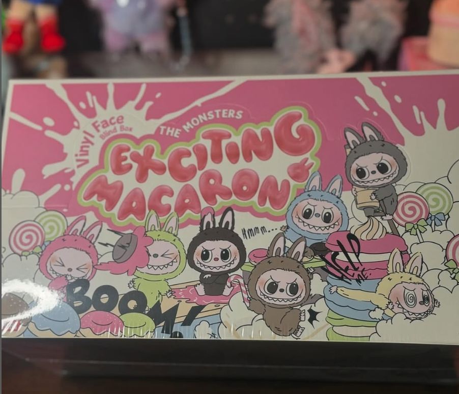 Monster Macaron (Authentic)