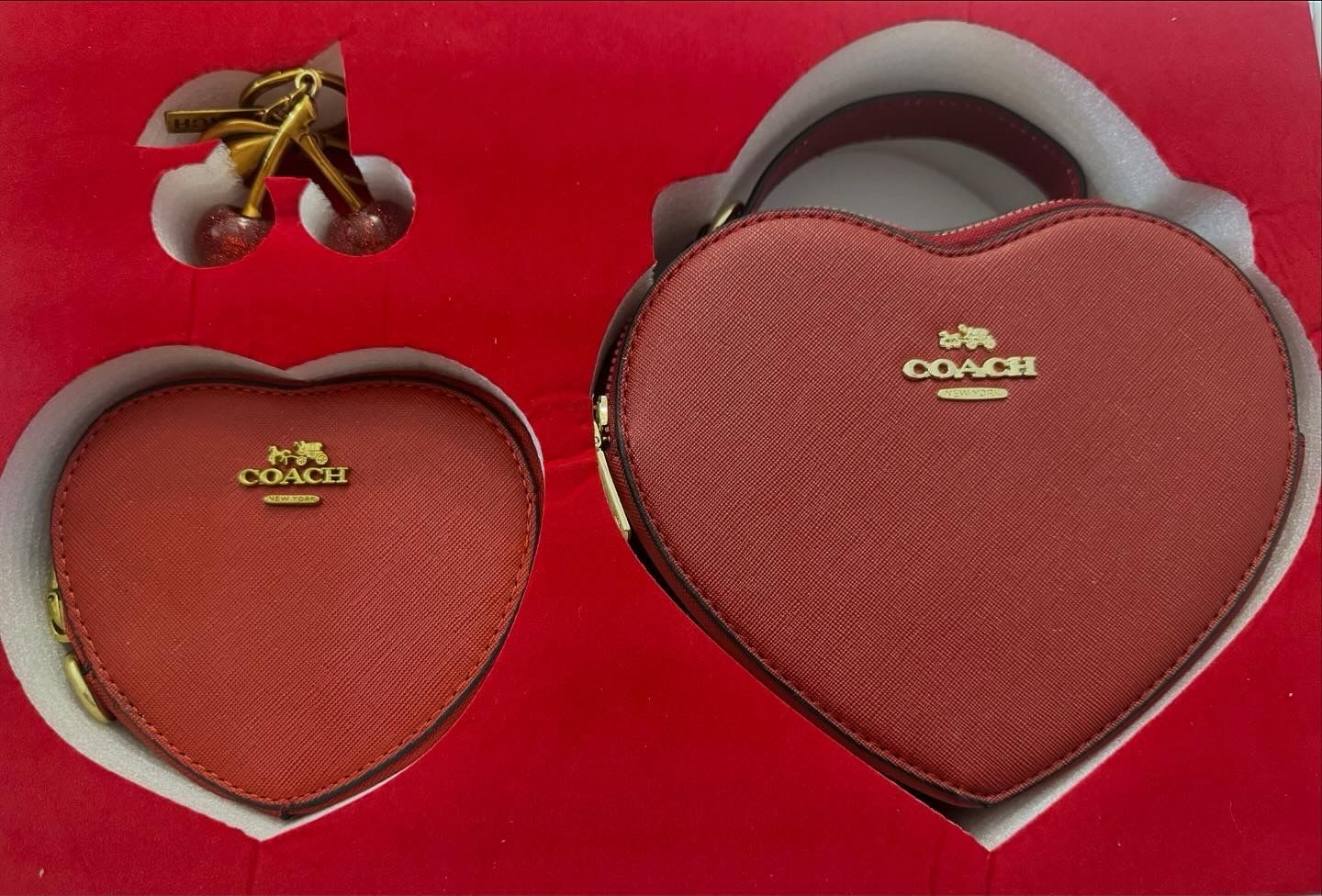 Red Heart Purse