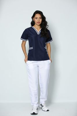 Conjunto antifluido cuello en V con combinacion