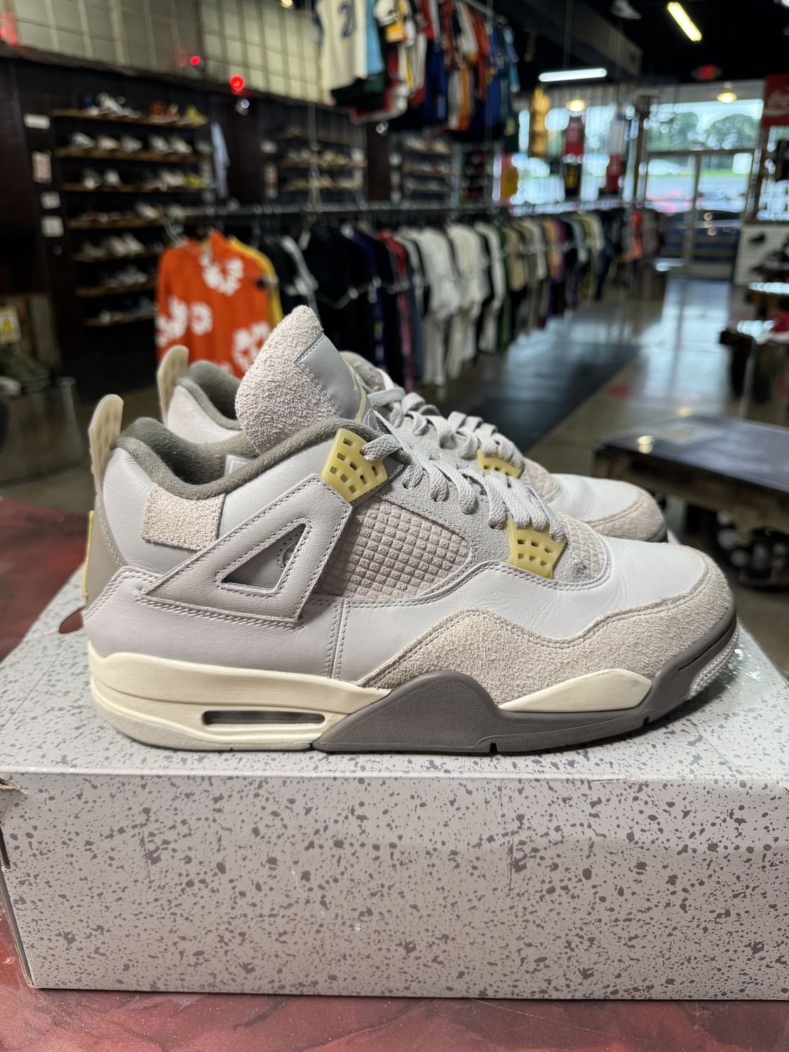 PREOWNED AIR JORDAN 4 &quot;CRAFT&quot; SIZE