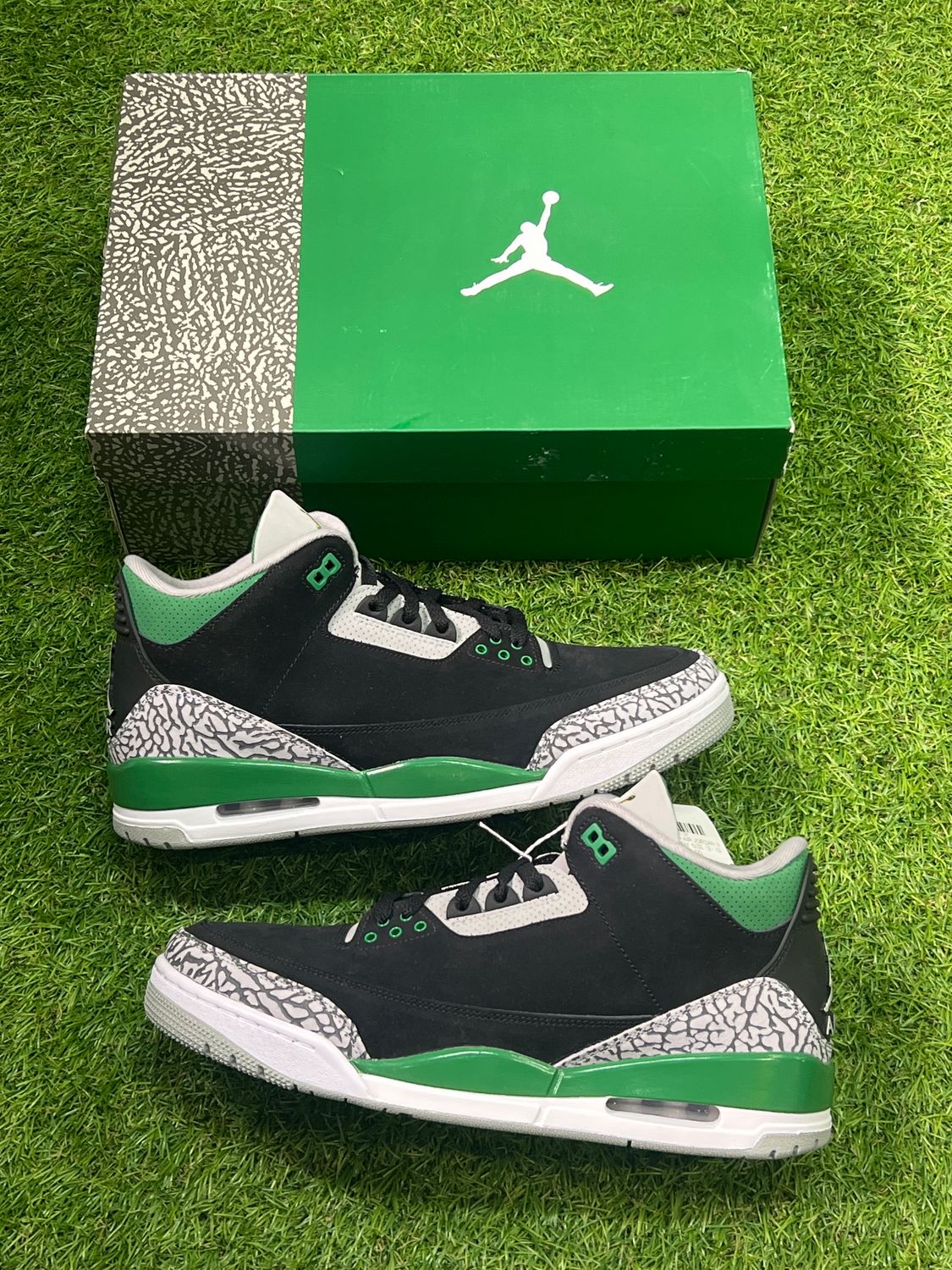 BRAND NEW AIR JORDAN 3 &quot;PINE GREEN&quot; SIZE 12