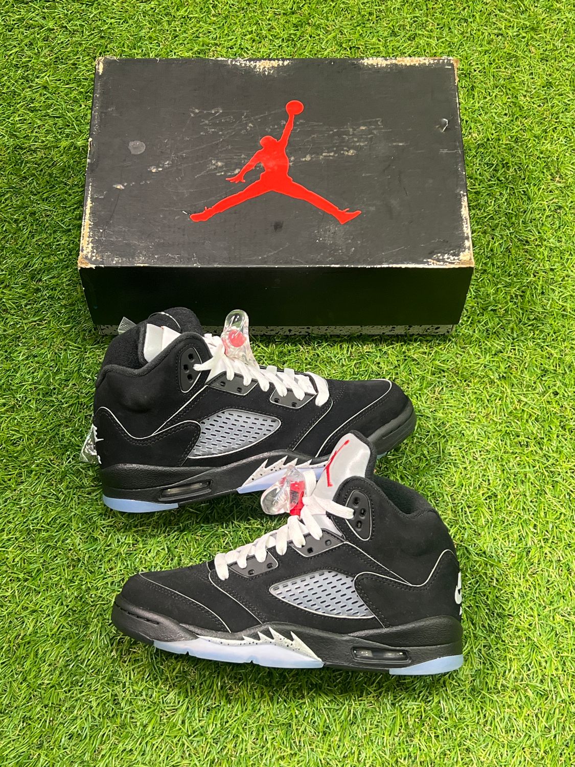 BRAND NEW GS AIR JORDAN 5 &quot;BLACK METALLIC&quot; SIZE 4Y