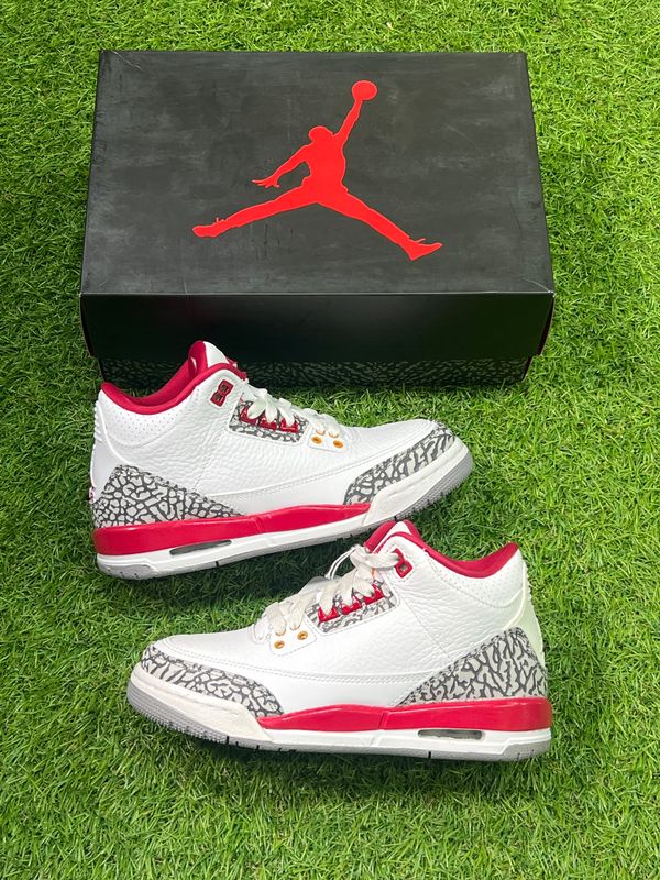 BRAND NEW AIR JORDAN 3 "CARDINALS" SIZE 4Y