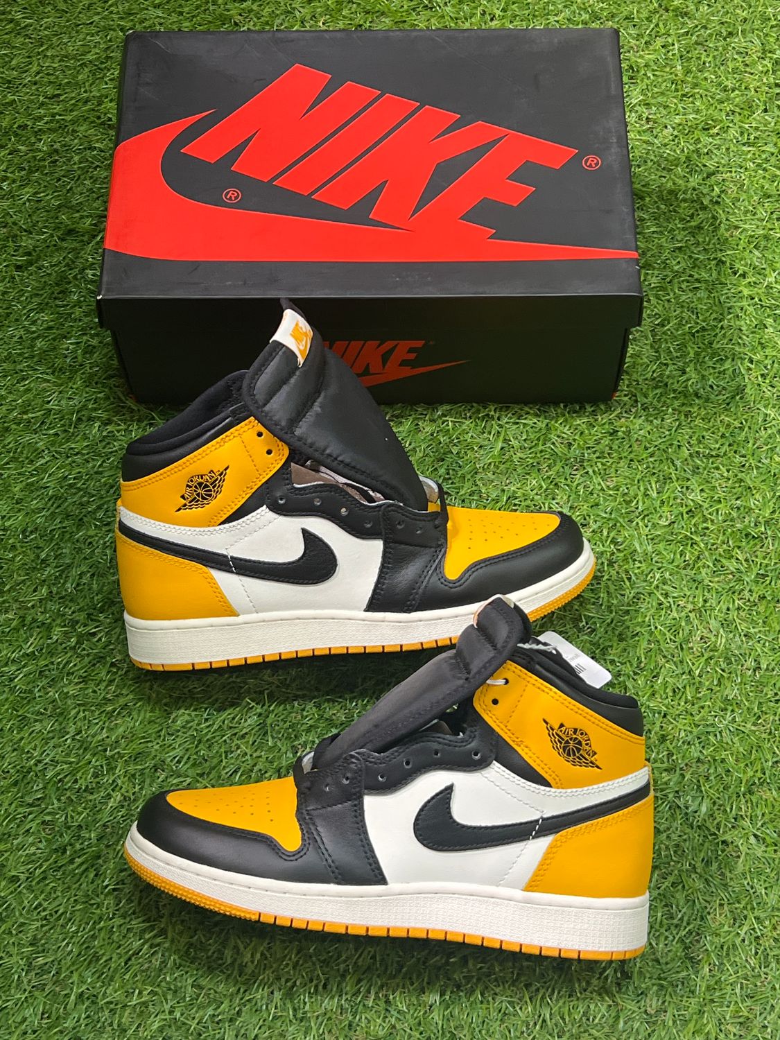 BRAND NEW GS AIR JORDAN 1 &quot;TAXI&quot; SIZE 6.5Y