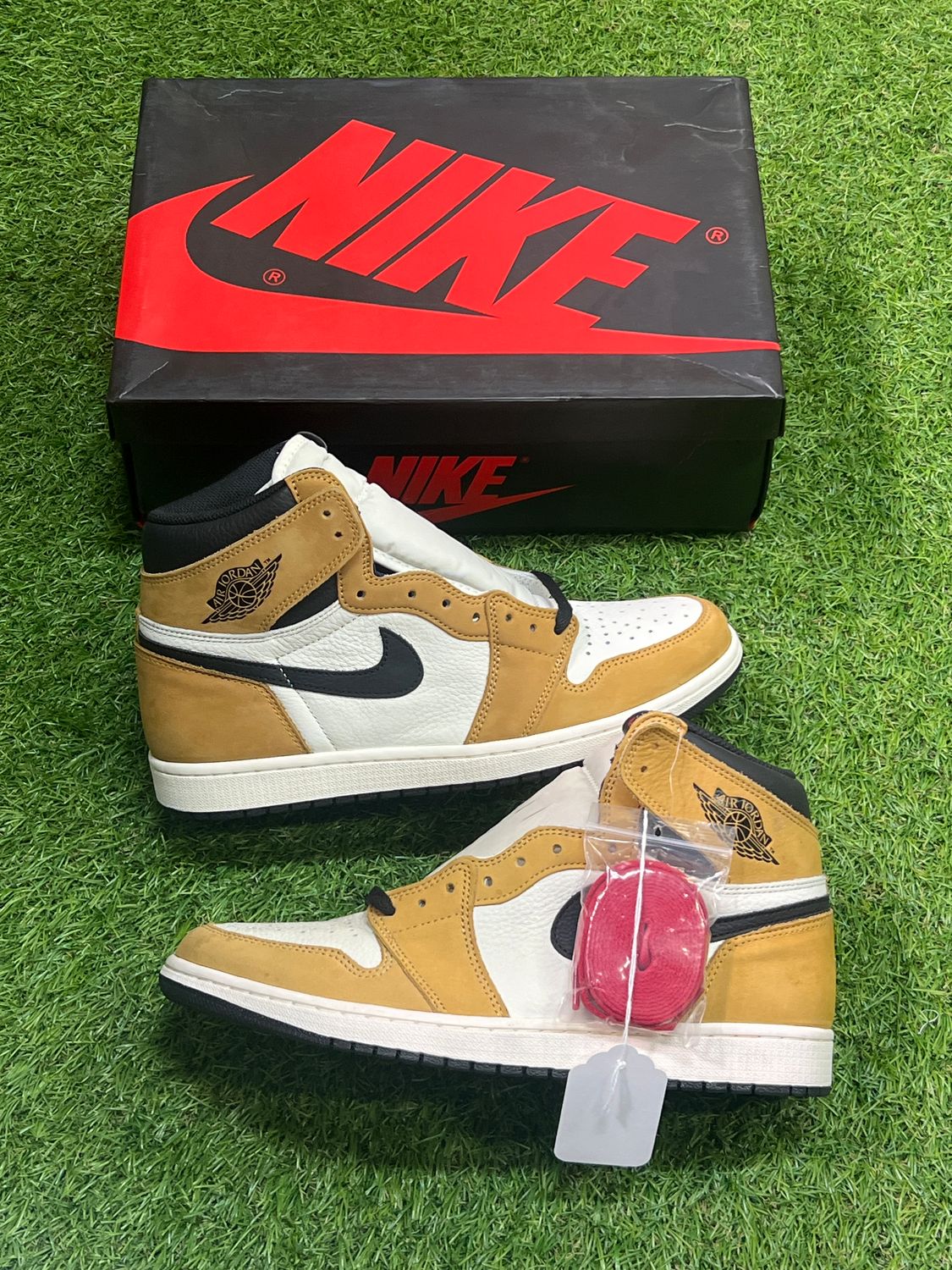 BRAND NEW AIR JORDAN 1 &quot; ROOKIE OF THE YEAR&quot; SIZE 11.5