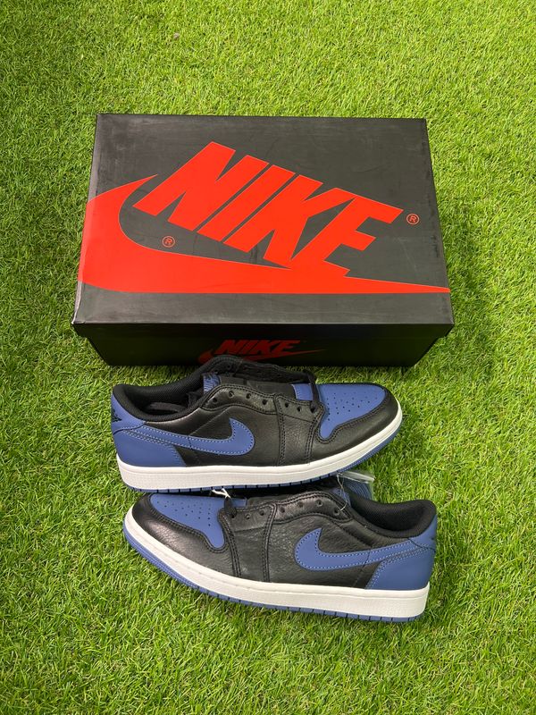 BRAND NEW JORDAN 1 LOW "MYSTIC NAVY" SIZE 8.5