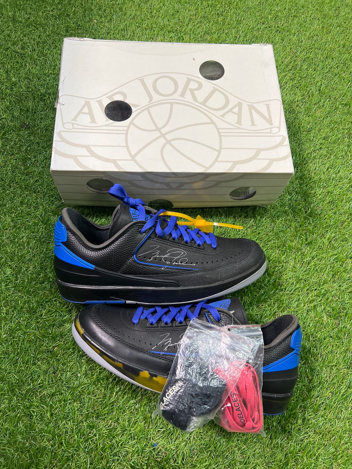 BRAND NEW AIR JORDAN 2 LOW &quot;OFF-WHITE BLACK BLUE&quot; SIZE 10.5