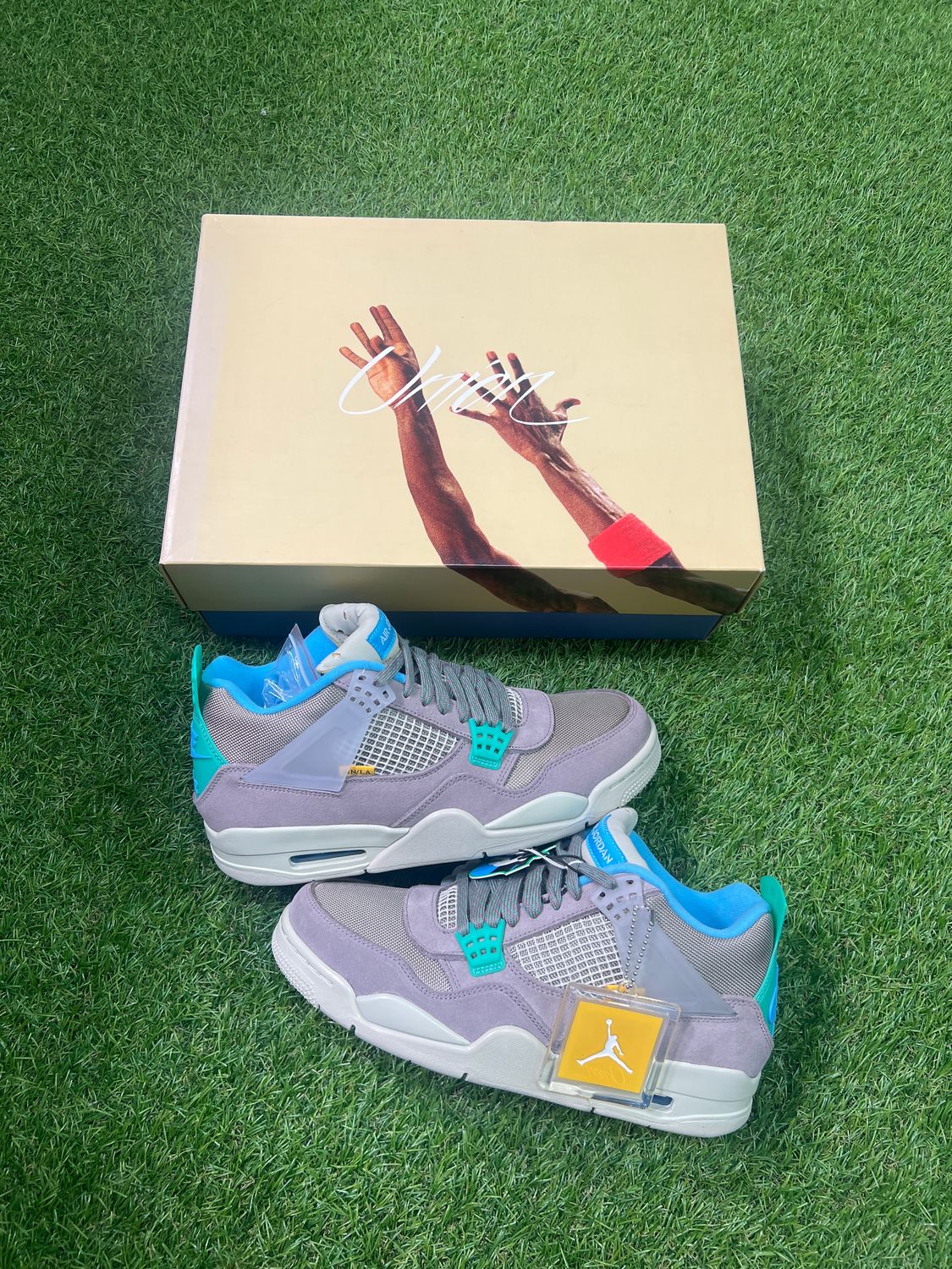 BRAND NEW AIR JORDAN 4 &quot;UNION TAUPE HAZE&quot; SIZE 9.5