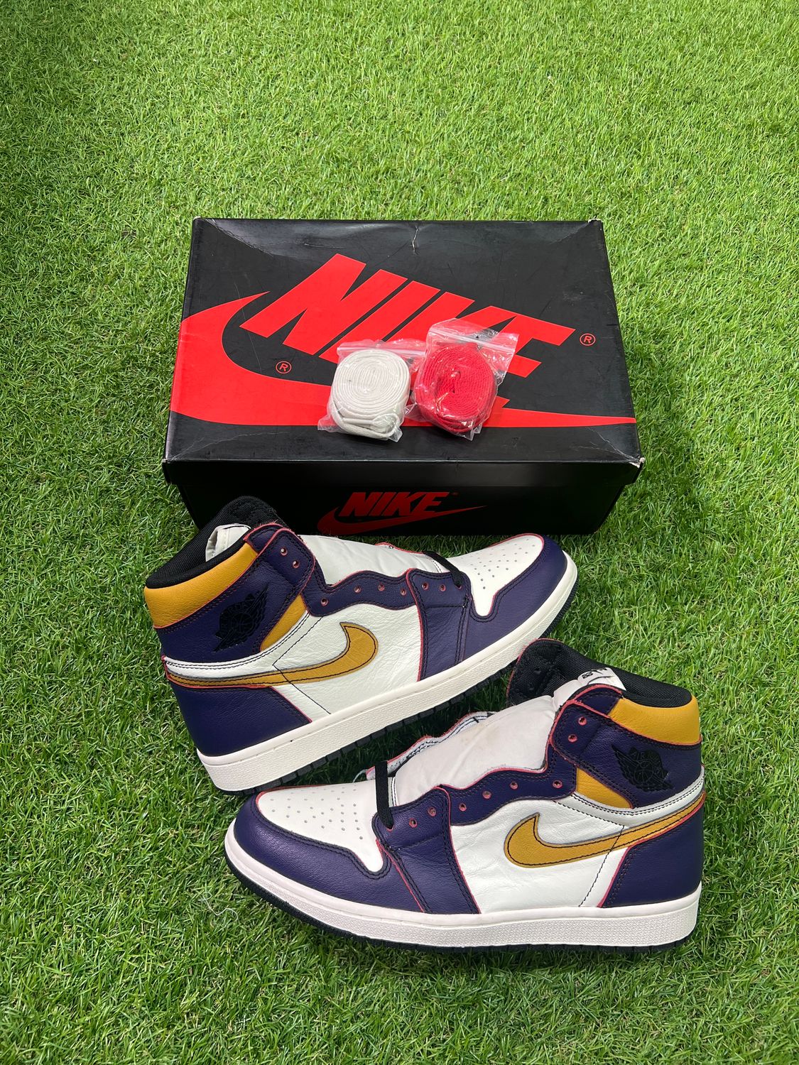 BRAND NEW AIR JORDAN 1 &quot;LA TO CHICAGO&quot; SIZE 9.5