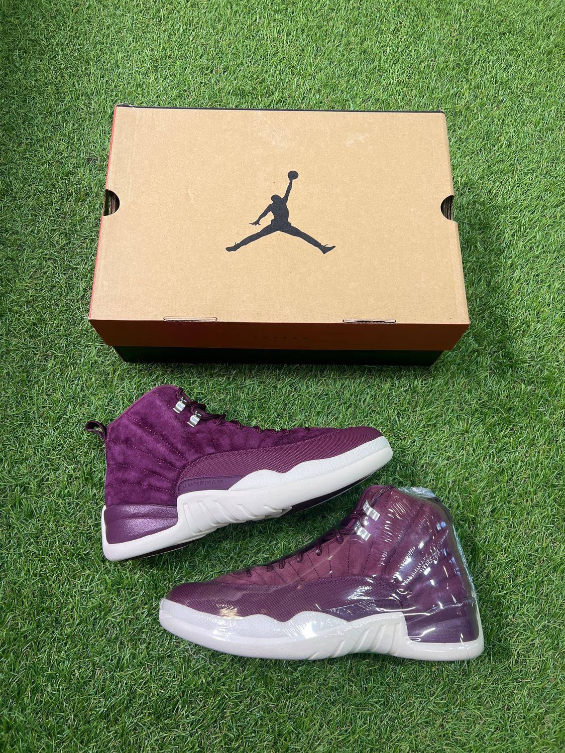 BRAND NEW AIR JORDAN 12 &quot;BORDEAUX&quot; SIZE 9.5