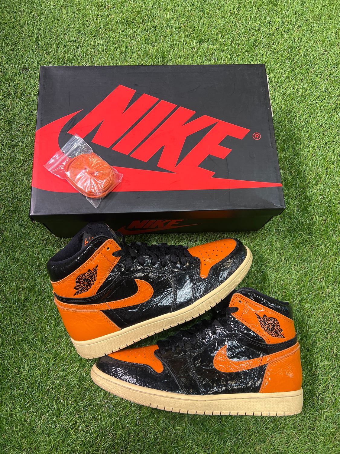 PREOWNED AIR JORDAN 1 &quot;SHATTERED BACKBOARD&quot; SIZE 10
