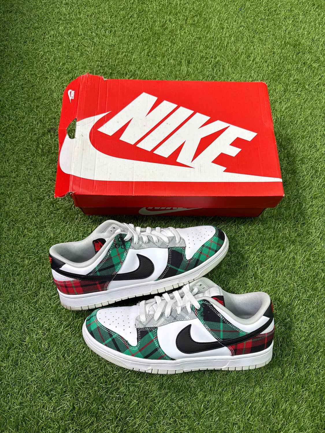 PREOWNED NIKE DUNK LOW TARTAN PLAID&quot; SIZE 10.5