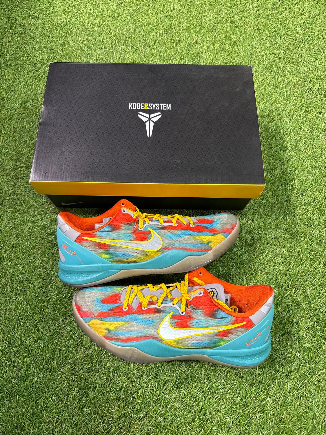 PREOWNED NIKE KOBE 8 GC &quot;VENICE BEACH 2013&quot; SIZE 11
