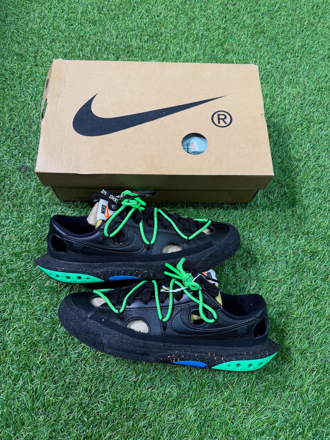 PREOWNED NIKE BLAZER LOW &quot;OFFWHITE BLACK ELECTRO GREEN&quot; SIZE 8.5