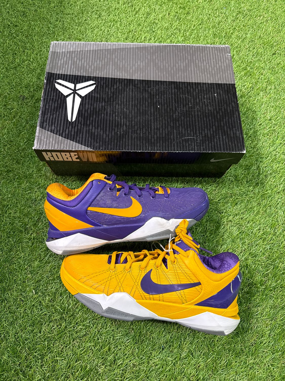 BRAND NEW KOBE 7 &quot;YING YANG&quot; SIZE 8.5