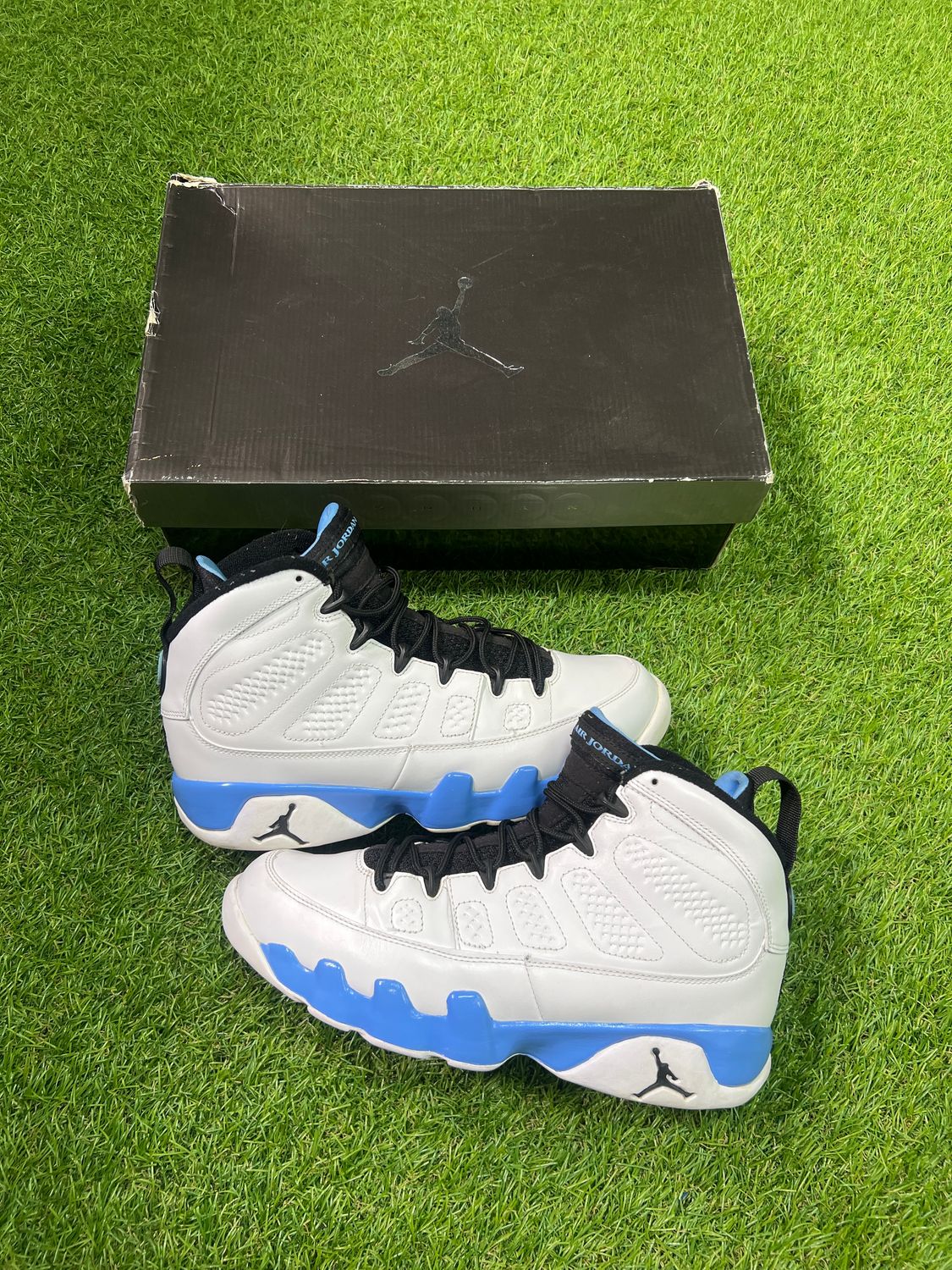 PREOWNED JORDAN 9 &quot;POWDER BLUE 2010&quot; SIZE 8