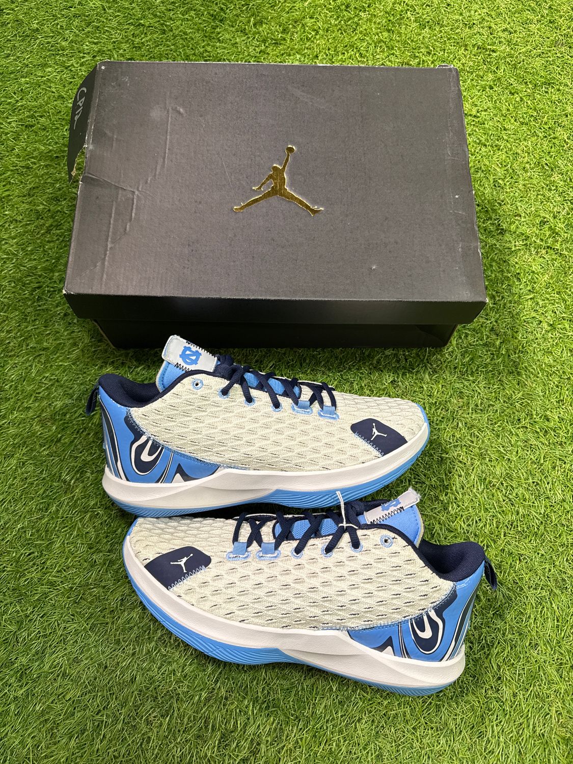 BRAND NEW PLAYER EXCLUSIVE  CP3 &quot;UNC&quot; SIZE 9.5