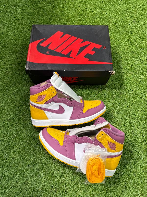 BRAND NEW AIR JORDAN 1 "BROTHERHOODS" SIZE 8.5