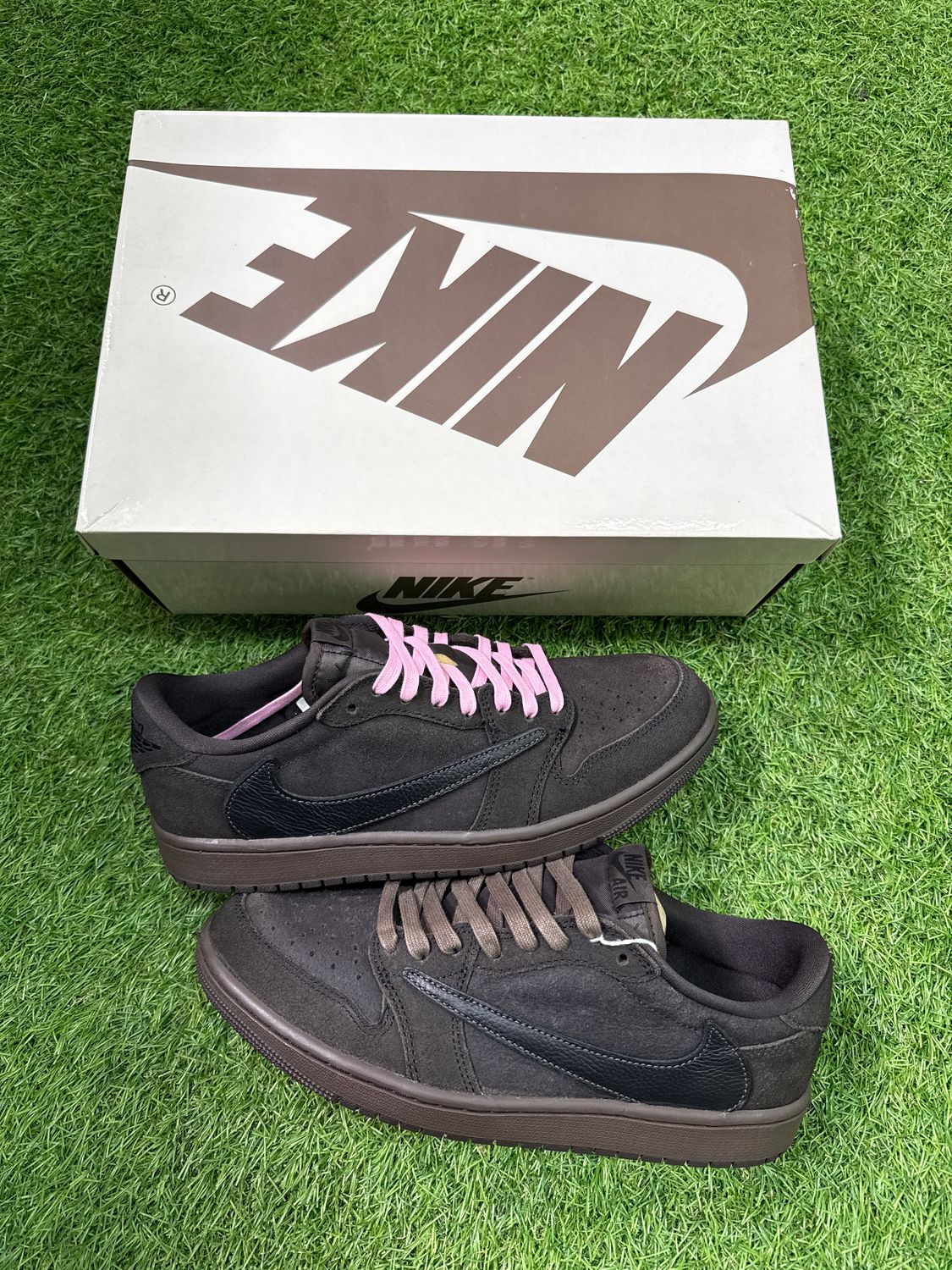 PREOWNED JORDAN 1 LOW TRAVIS SCOTT &quot;VELVET BROWN&quot; SIZE 9.5