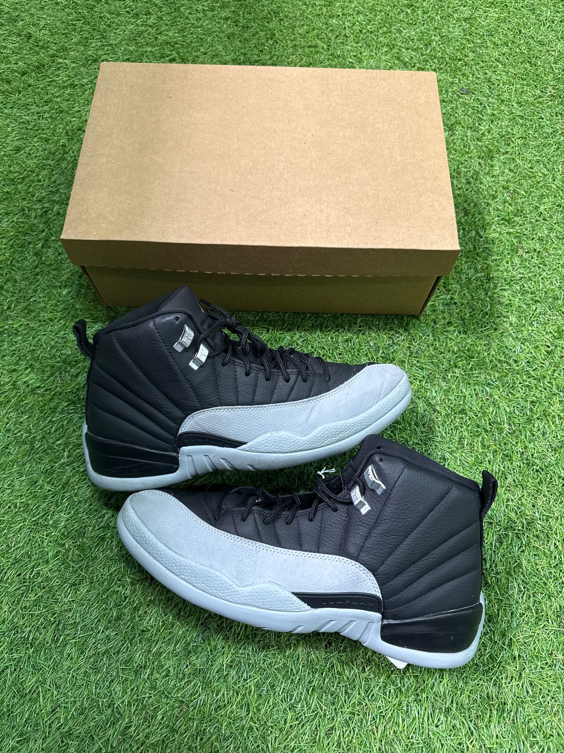 PREOWNED AIR JORDAN 12 &quot;BARON&quot; SIZE 10