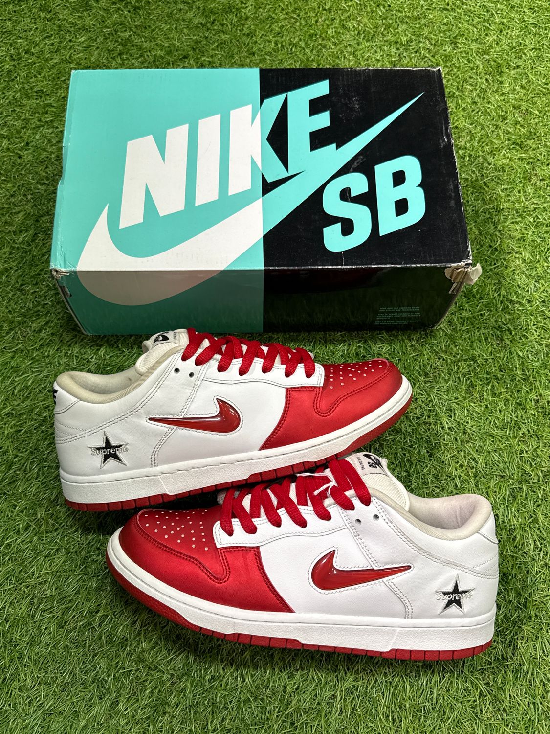 PREOWNED NIKE SB DUNK LOW &quot;SUPREME JEWEL SWOOSH RED&quot; SIZE 9