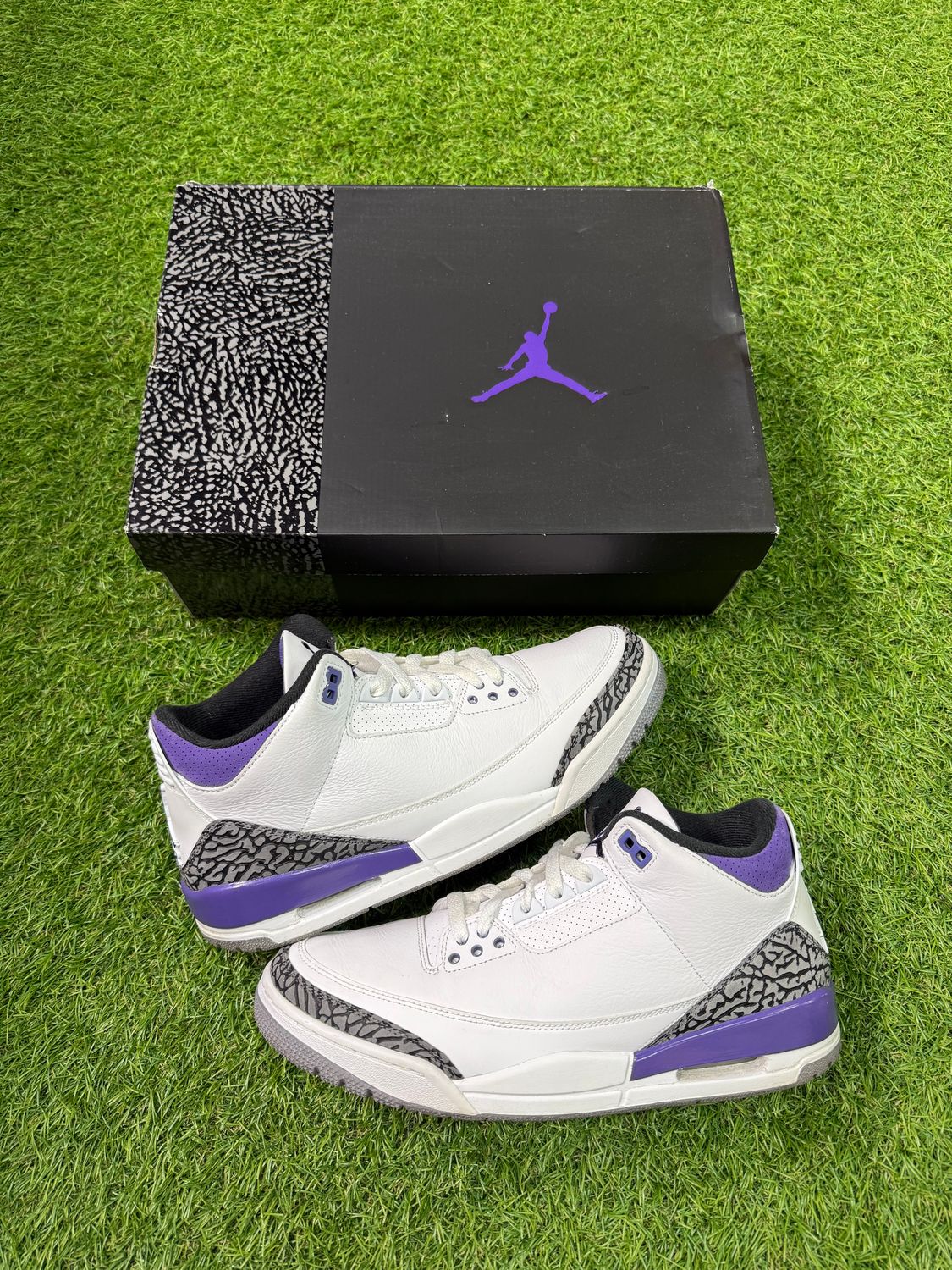 PREOWNED AIR JORDAN 3 &quot;DARK IRIS&quot; SIZE 10.5