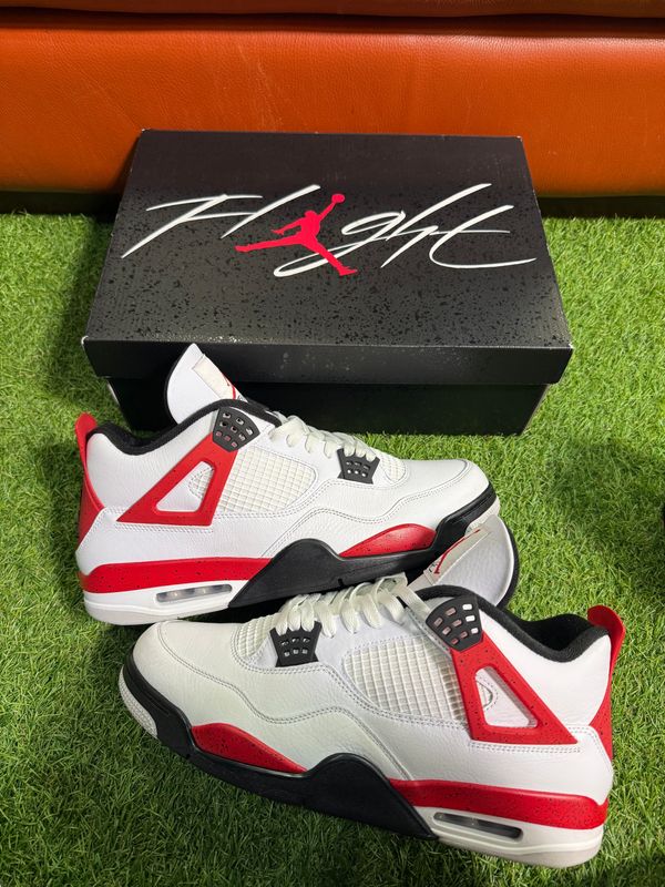 PREOWNED JORDAN 4 RED CEMENT SIZE 13